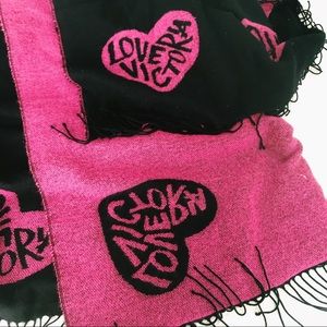 Victoria’s Secret Limited Addition Small Throw